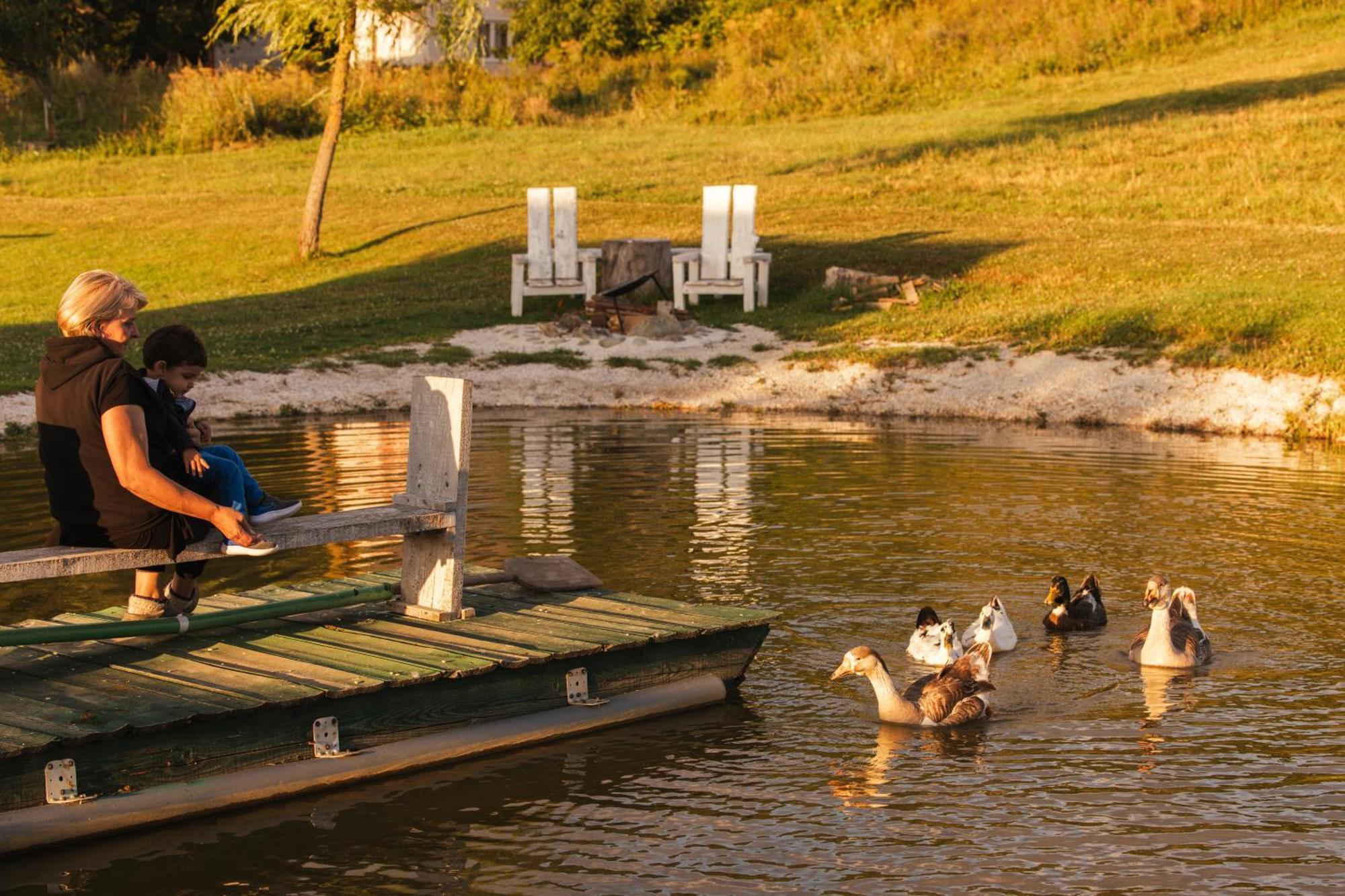 Lake House Bebic Купрес Екстериор снимка